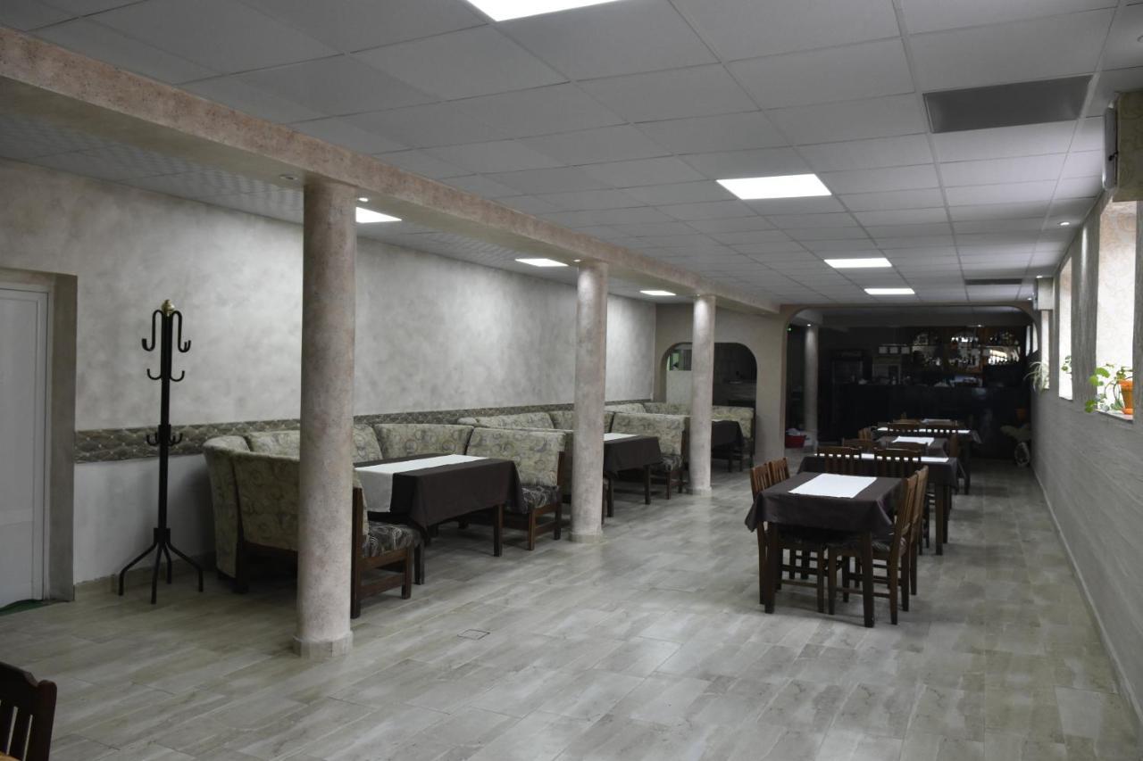 Suhin Dol Hotel Belimel Exterior foto